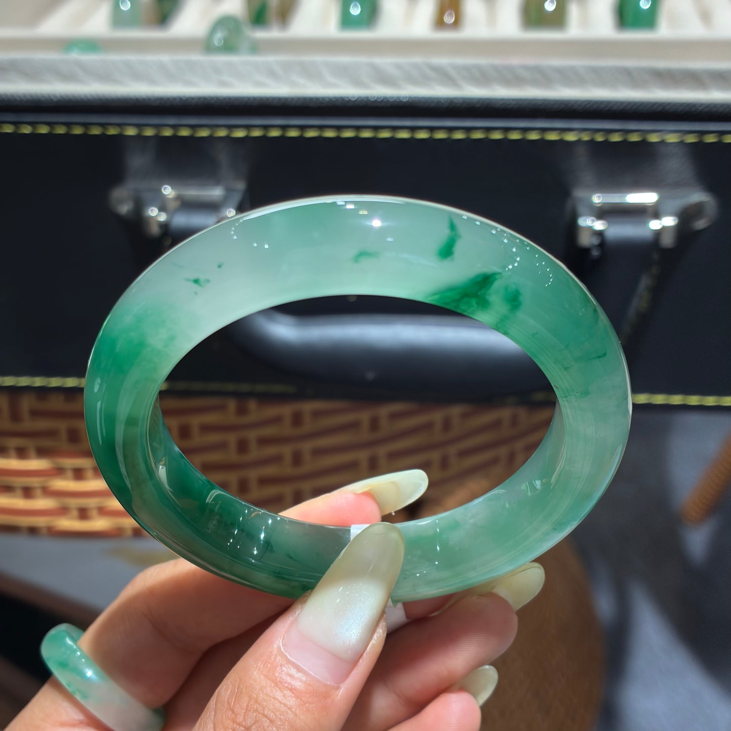 Jade - Bracelet Jonc en Jade vert