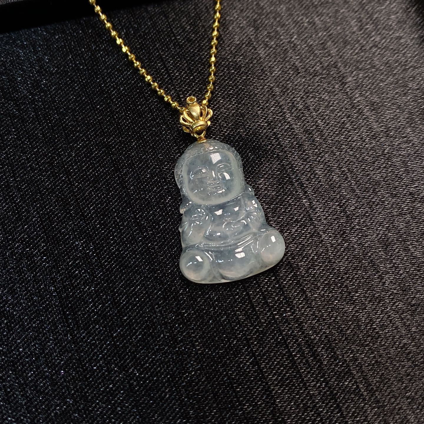 Jade - Pendentif petit bouddha blanc