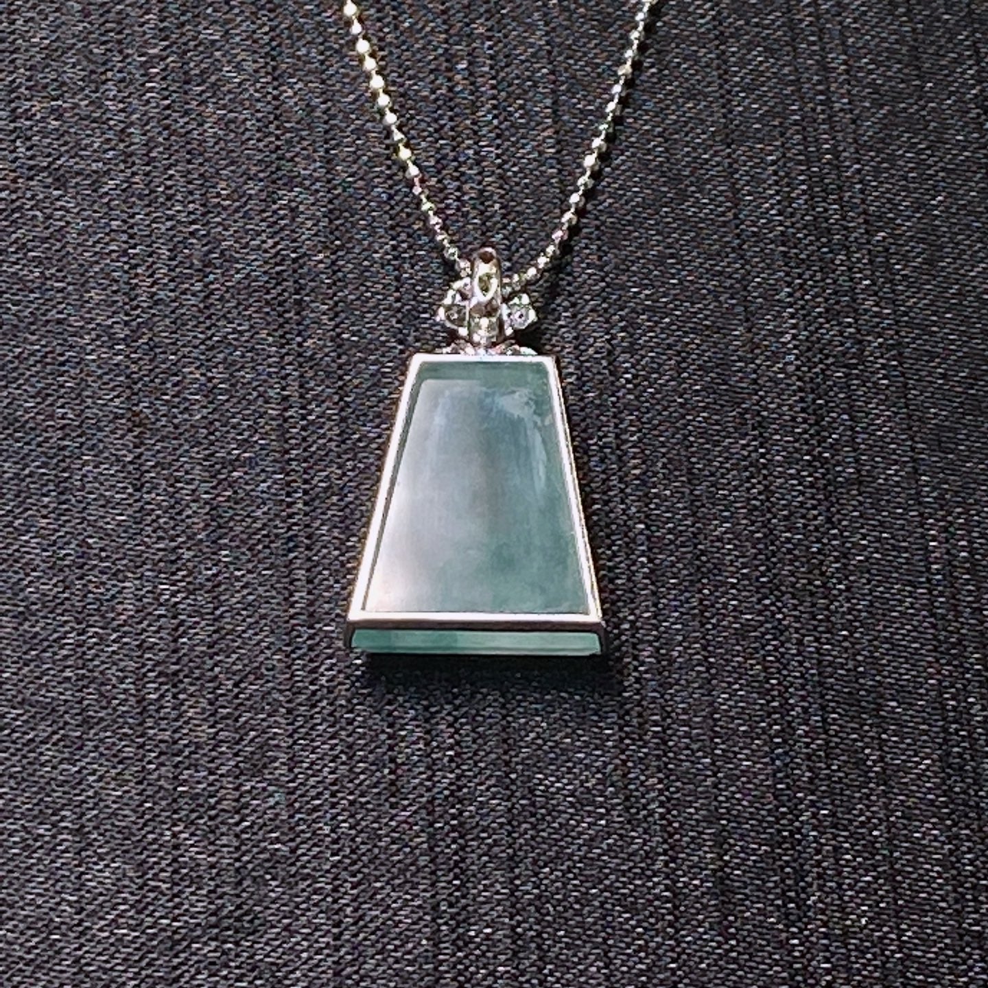Jade - Pendentif Wu Shi Pai de Qualité Glace