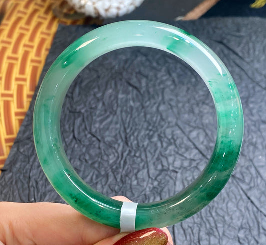 Jade - Bracelet Jonc en Jade Piao Hua