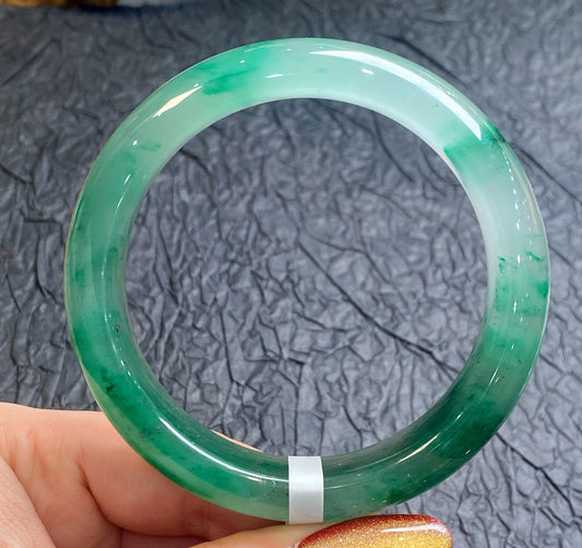 Jade - Bracelet Jonc en Jade Piao Hua