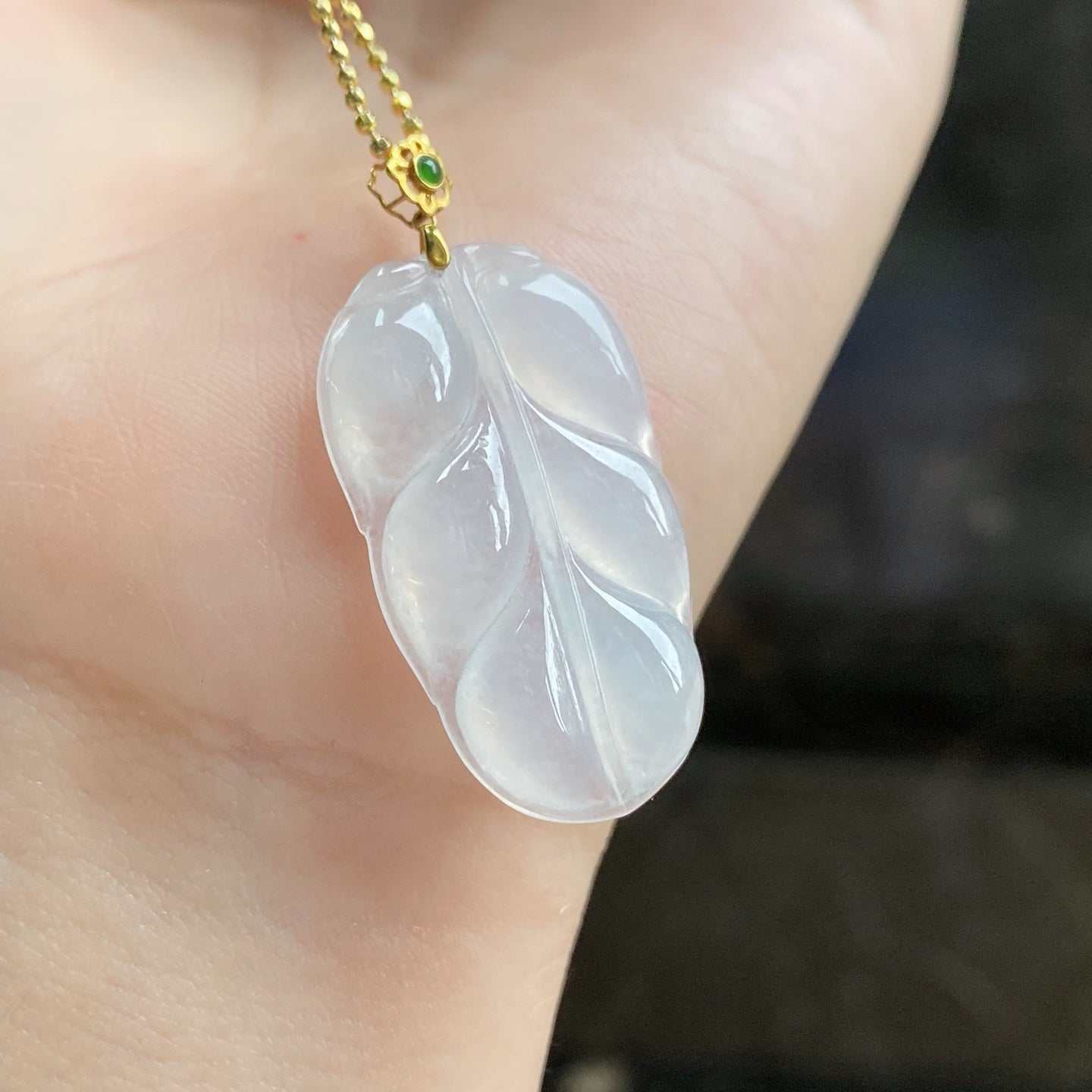Jade - Pendentif Jade blanc feuille