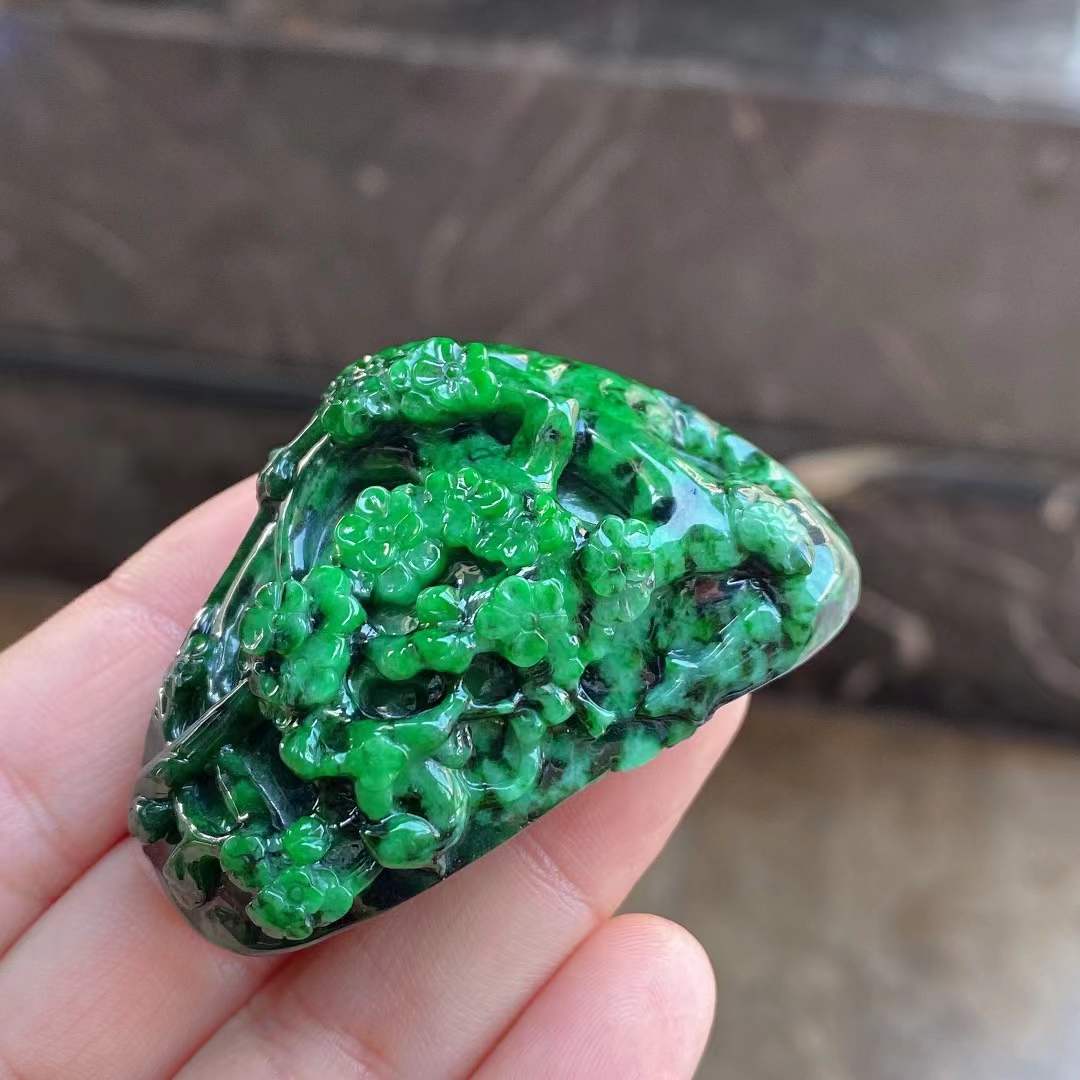 Green Jade "MeiHua" Plum Blossom Pendant