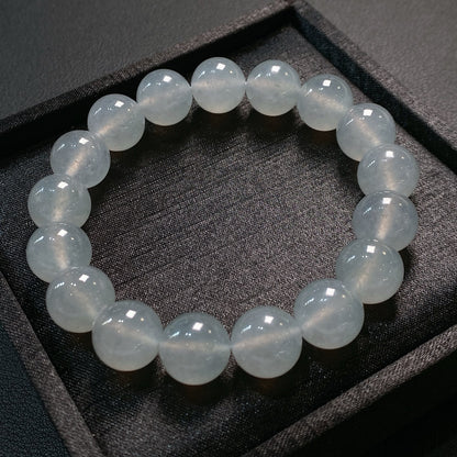 Perles de Givre – Bracelet en Jade Glacé Cristallin