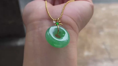 Ice Jade Donut Pendant – Intense Green
