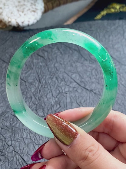Jade - Bracelet Jonc en Jade Piao Hua