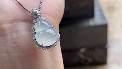 Jade - Pendentif en forme de Hulu
